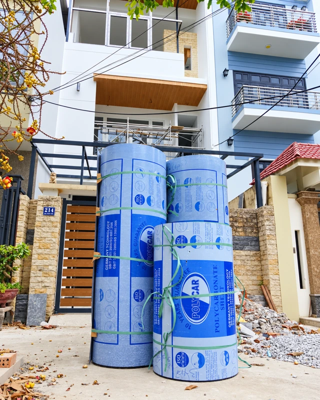 Cuộn POLYCAR giao đến công trình nhà ở