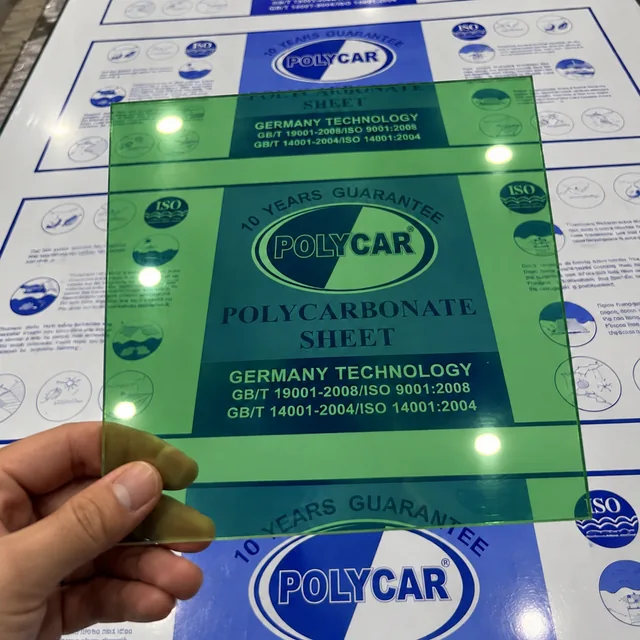 Ảnh thực tế màu Xanh lá POLYCAR