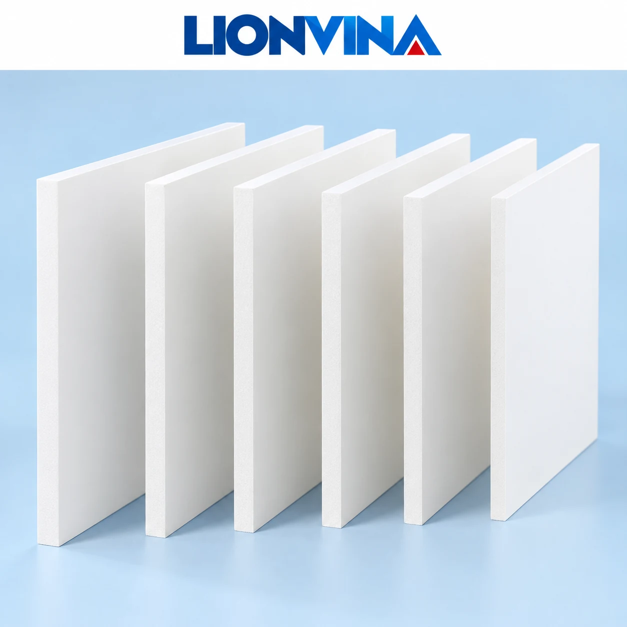 Tấm Fomex trắng có logo LIONVINA